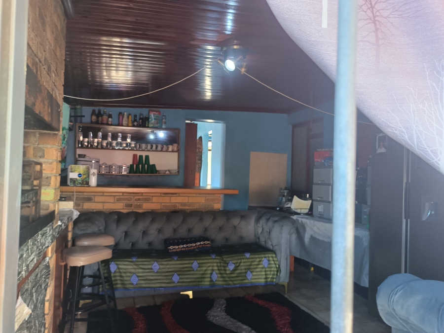 4 Bedroom Property for Sale in Belmont Park Western Cape